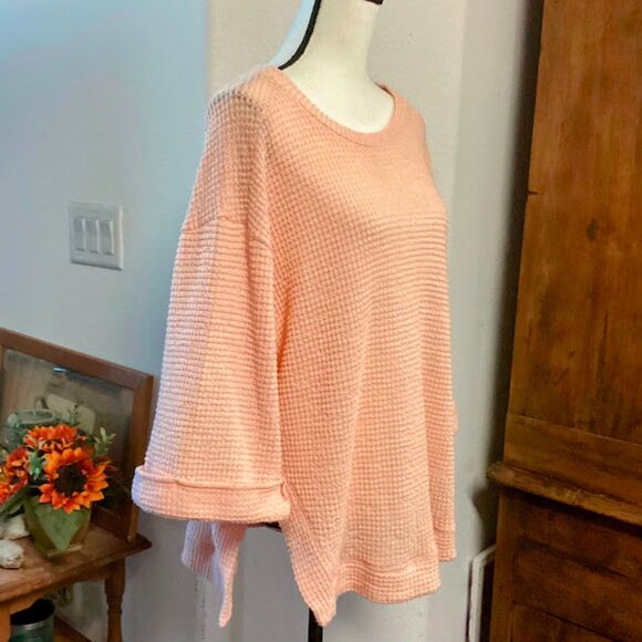 Umgee Waffle Weave Relaxed Loose Fit Women's Sweater Tunic in Peach Small - Picture 3 of 8